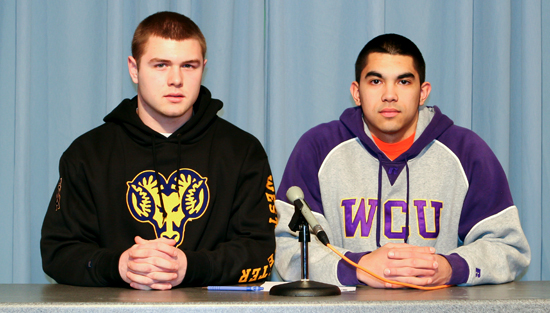 07_22_11_signing_pennsbury_2fb