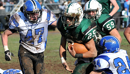 11.24.11.fb_.2pennridge.v.qtown_