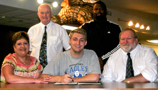07.10.12.norristown.signing