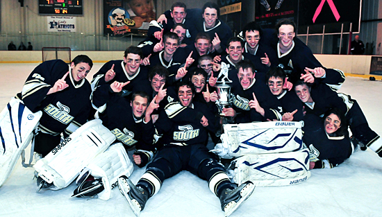 11.21.12.rocksouth.icehockey