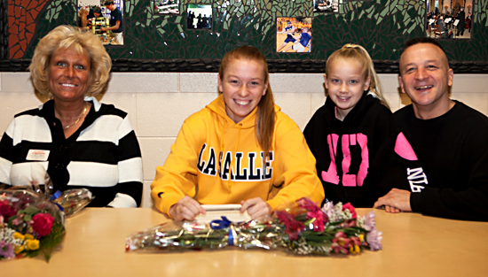 05.01.13.signing.crs_.laslle