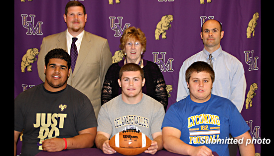 05.24.13.signing.upmore