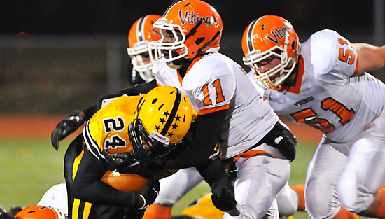 11.15.13.football.cbw_.v.pv_