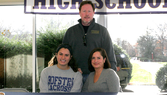 01.13.14.signing.wiss_.hofstra.2