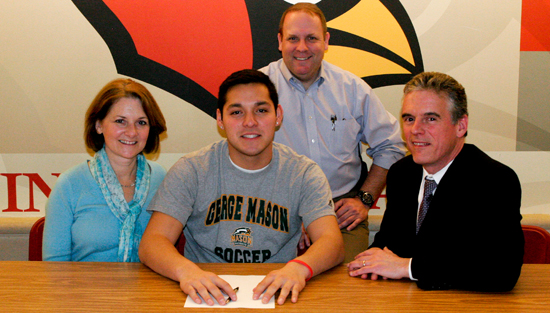 04.30.14.signing.ud_.soc_.geomason