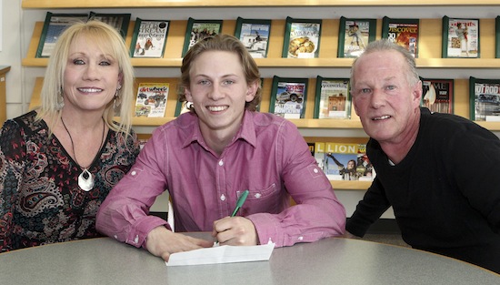 06-28-15_pennridge_signing_1