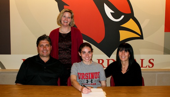 7-16-15_upper_dublin_softball_signing