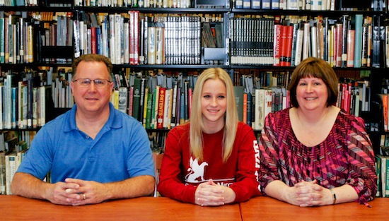 7-18-15_wmtennent_fhockey_signing