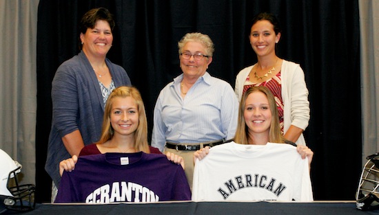 7-26-15_springfield_fieldhockey_signing