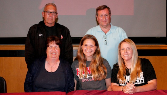 8-11-15_abington_field_hockey_signing