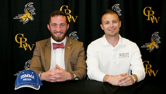 8-14-15_cbw_bsoccer_signing