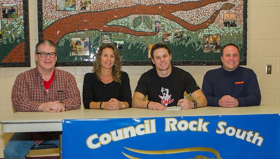 8-5-15_crsouth_football_signing