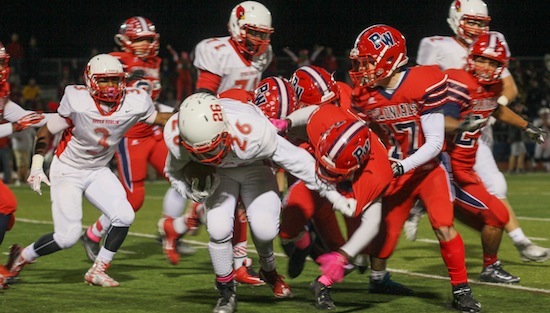 10-16-15_football_udvpw_slide