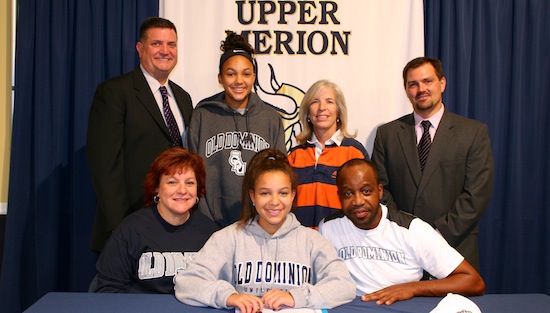 11-18-15_uppermerion_olddominion_signing_slide
