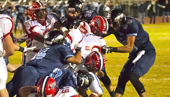 11-27-15_football_np_slide