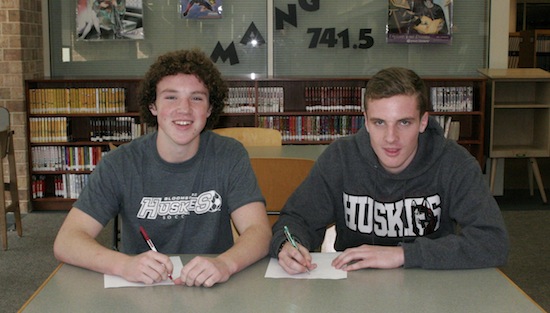 06-16-16_pennridge_soccer_signing_slide