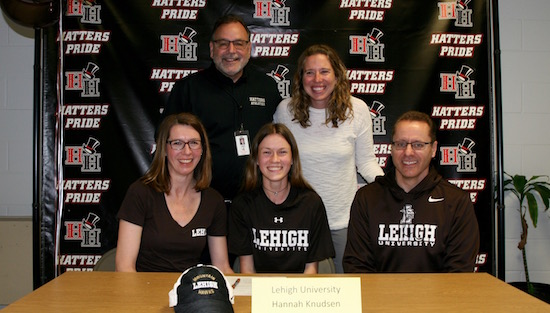 04-26-17_hatboro_horsham_track_signing_slide