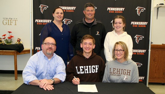 07-24-17_pennsbury_signings_track_slide