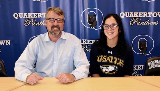 08-09-17_quakertown_signings_gsoccer_slide