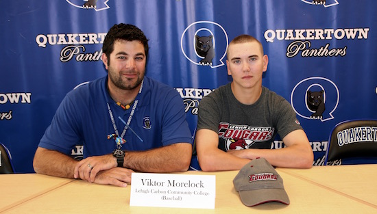 08-09-17_quaketown_signings_baseball_slide