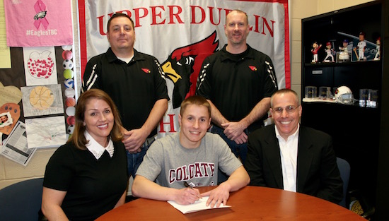 11-20-18_ud_signings_bswimming_slide