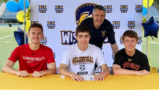 07-08-21_Wiss_Signings_BSoccer_Slide