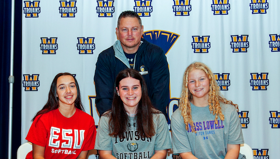 03-17-22_Wiss_Signings_SB_Slide_1