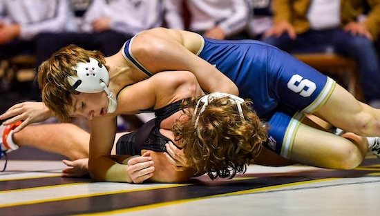 12-08-22_Wrestling_Roundup_Slide