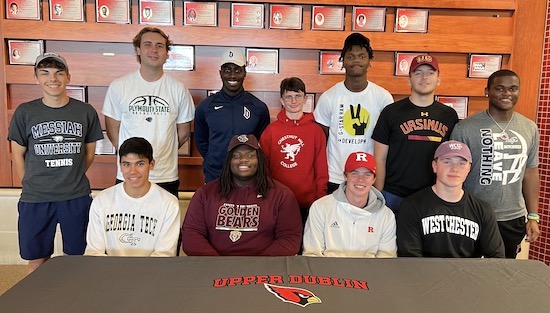 05-11-23_UD_Signings_Slide