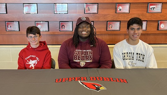 08-17-23_UD_Signings_Track_Slide