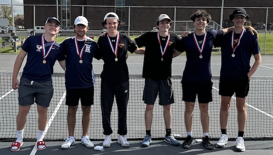 05-11-24_Tennis_Patriot_Dbls_Champs_Slide