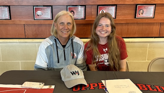 08-14-24_UD_SIgnings_GLAX_Slide