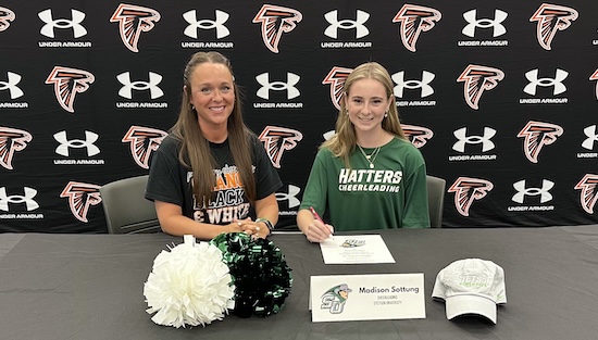 07-25-25_Penns_Signings_Cheer_Slide