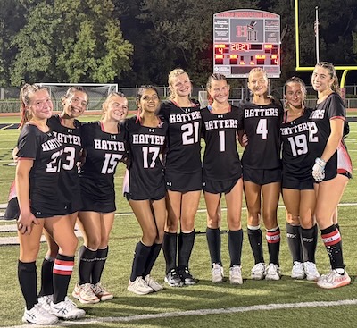 10-08-26_SoccerG_HH_Seniors