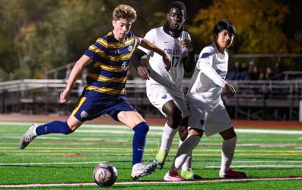 10-28-26_SoccerB_District_Wrap_Slide